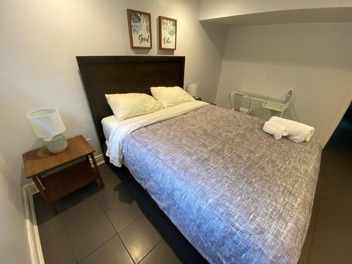 Yonge And Finch Subway !S Spacious And Modern Private Bd With Shared Bathroom Toronto Eksteriør bilde