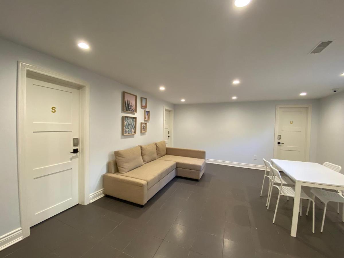 Yonge And Finch Subway !S Spacious And Modern Private Bd With Shared Bathroom Toronto Eksteriør bilde